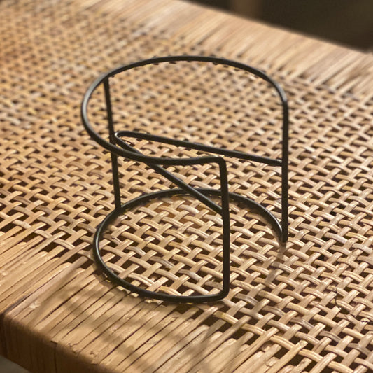 Metal Desk Pot Stand - Le Botanist